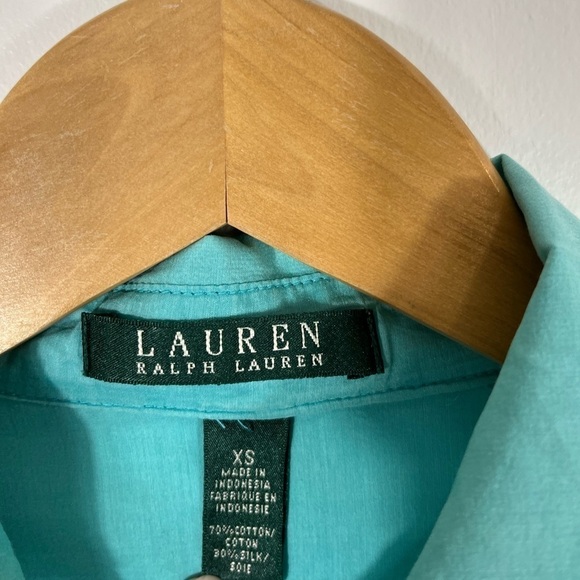 LAUREN Ralph Lauren Cotton Silk Blend Button Up Womens Size XS Blue Shirt Top - Picture 3 of 14